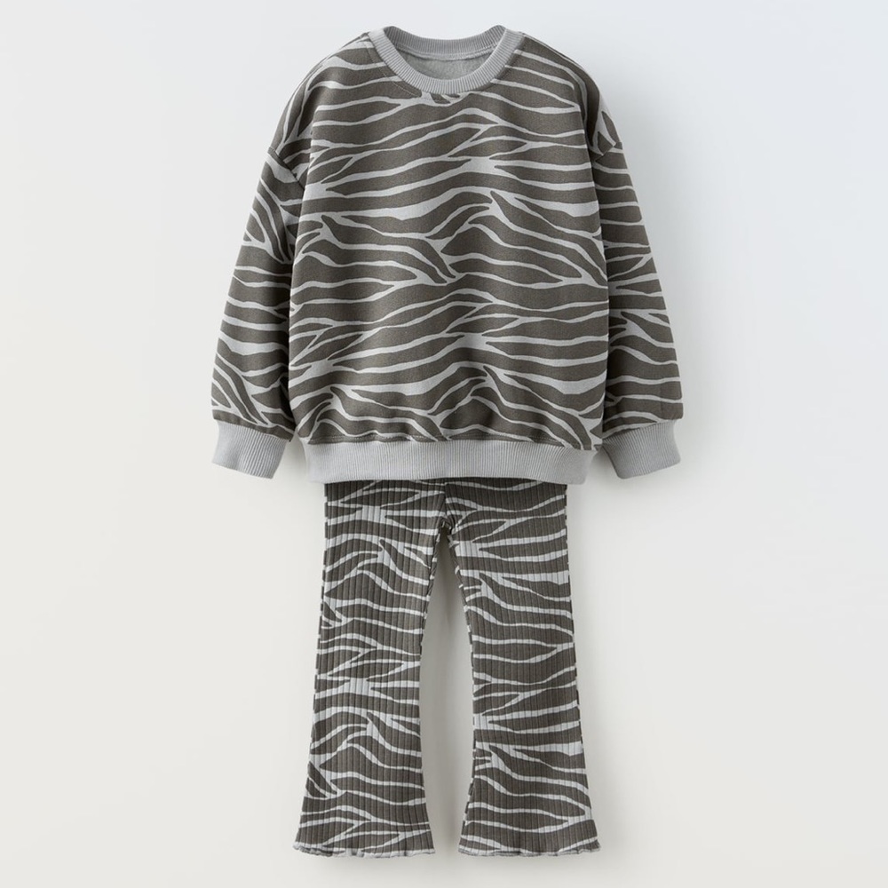 Zara matching set sweatshirt and leggings